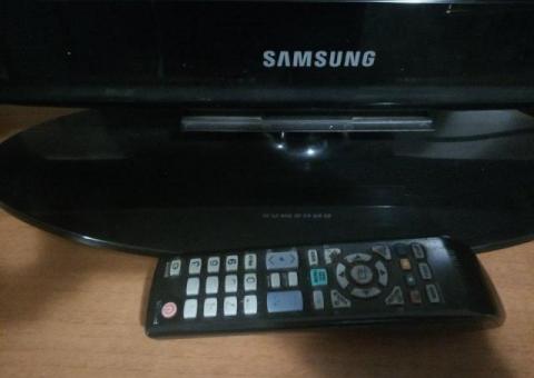 TV samsung 32 pollici full HDMI completo di telecomando - 3/4