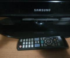 TV samsung 32 pollici full HDMI completo di telecomando - 3