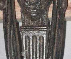 Batacchio Battente in Ferro Forgiato Antico a forma di Cristo XVIII secolo completo - 4